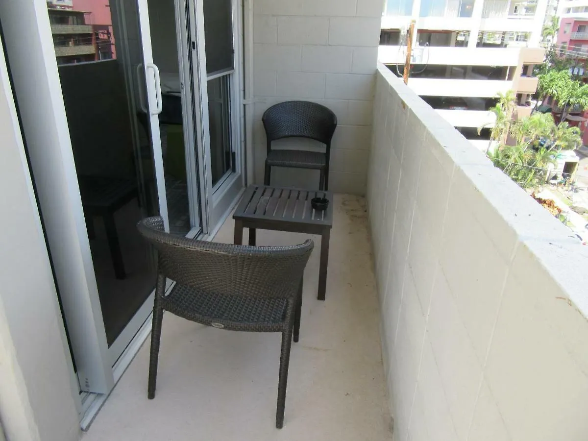 Waikiki Central Hotel - No Resort Fees ホノルル
